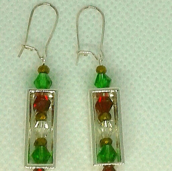 "Colors of Xmas" swarovski crystal earrings - Picture 2 of 7